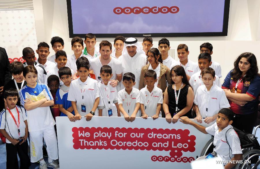 ميسي يطلق مبادرة انسانية في قطر لرعاية مليوني طفل صحيا  (2)