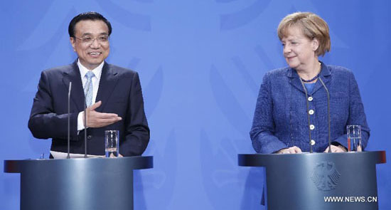 رئيس مجلس الدولة الصيني يؤكد معارضة بلاده لتحقيقات الاتحاد الأوروبي التجارية ضد المنتجات الصينية 