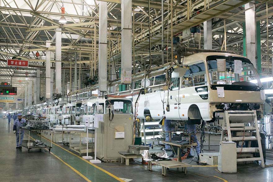 تصل القدرة الإنتاجية لقاعدة فاو فولكس واجن تشنغدو الواقعة على مساحة 814 ألف متر مربع إلى 350 ألف سيارة سنويا، وتحقق إيرادات سنوية 40 مليار يوان.