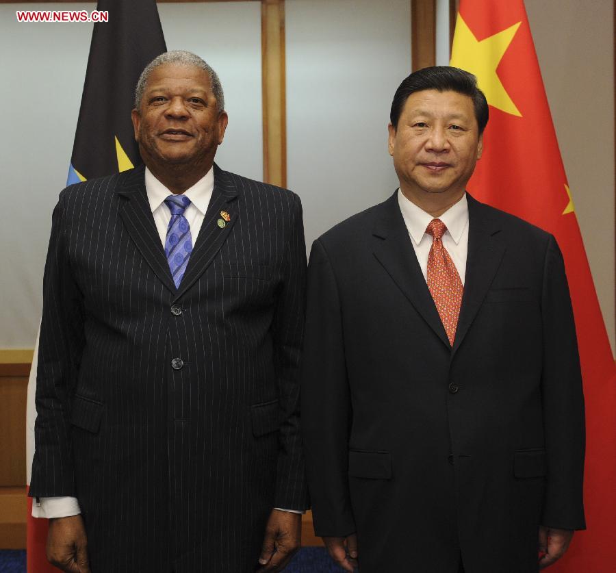     شي يدعو إلى الارتقاء بمستوى التعاون بين الصين وأنتيغوا وباربودا