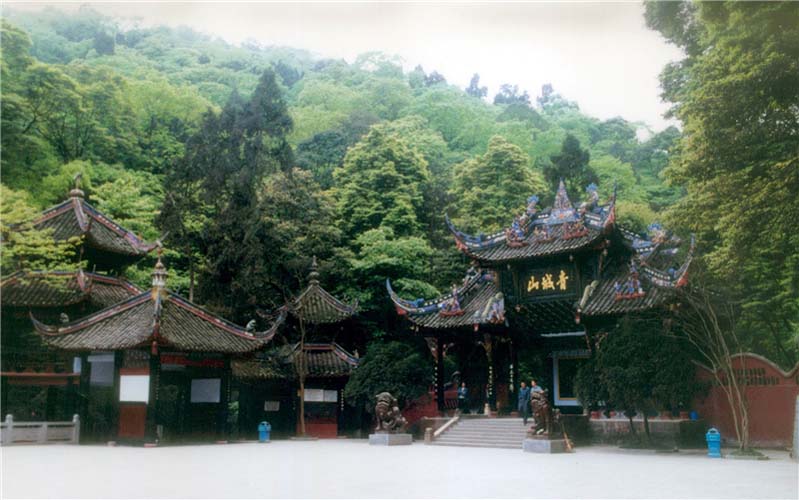 جبل تشينغتشنغ وسد دو جيانغ يان (6)