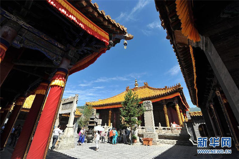 لمحة عن مواقع التراث العالمي في الصين: جبل ووتاي  (17)