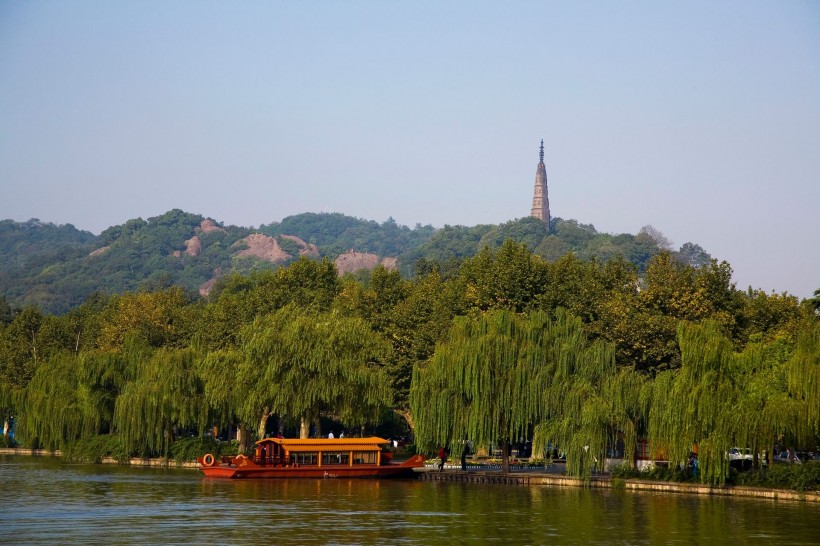 لمحة عن مواقع التراث العالمي في الصين: البحيرة الغربية شيهو  (11)