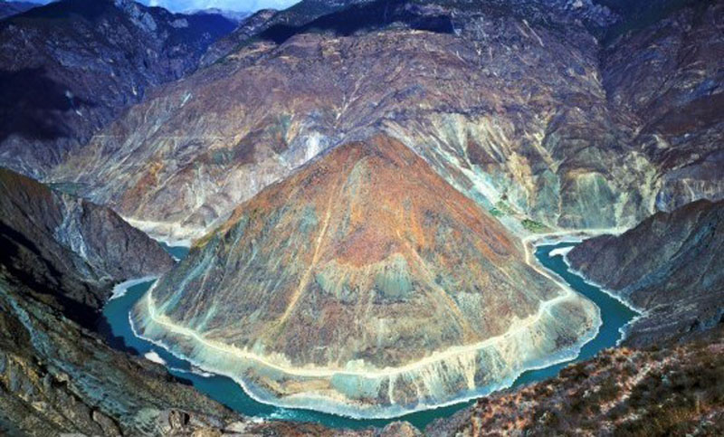 لمحة عن مواقع التراث العالمي في الصين:الأنهار الثلاثة المتدفقة  (13)