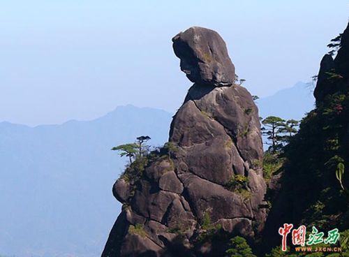 لمحة عن مواقع التراث العالمي في الصين:جبل سانتشينغ  (3)