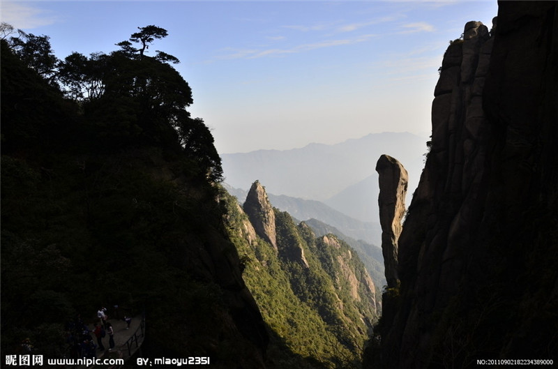 لمحة عن مواقع التراث العالمي في الصين:جبل سانتشينغ  (11)