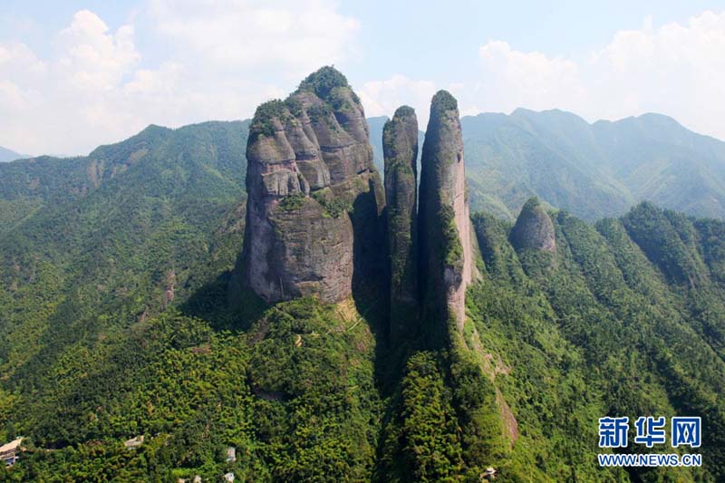لمحة عن مواقع التراث العالمي في الصين:دانشيا الصينية 