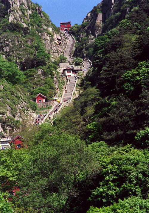 لمحة عن مواقع التراث العالمي في الصين:جبل تايشان  (16)