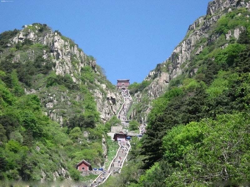 لمحة عن مواقع التراث العالمي في الصين:جبل تايشان 