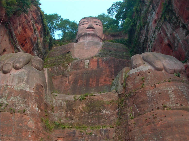 جبل آمي وتمثال بوذا الحجري العملاق في جبل لهشان  (2)