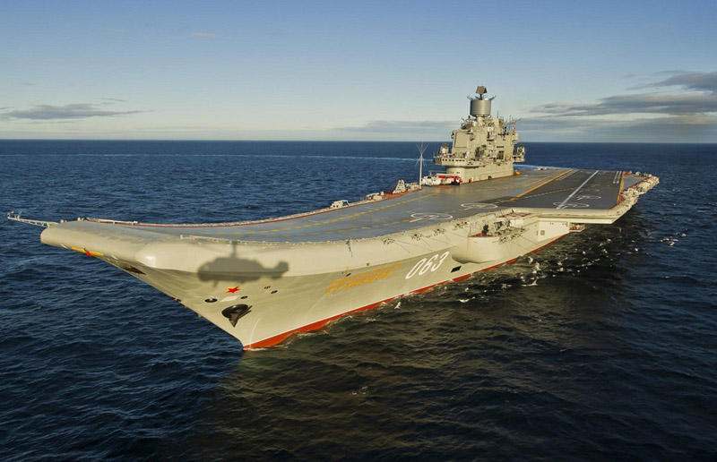 حاملة الطائرات الأميرال كوزنيتسوف للبحرية الروسية