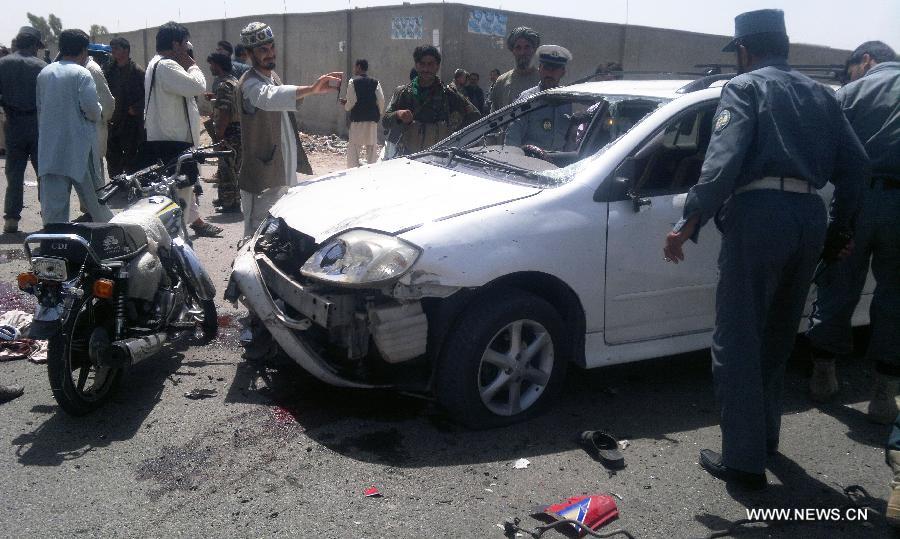 مقتل وإصابة عدد من الاشخاص جراء انفجار سيارة مفخخة بجنوب أفغانستان 
