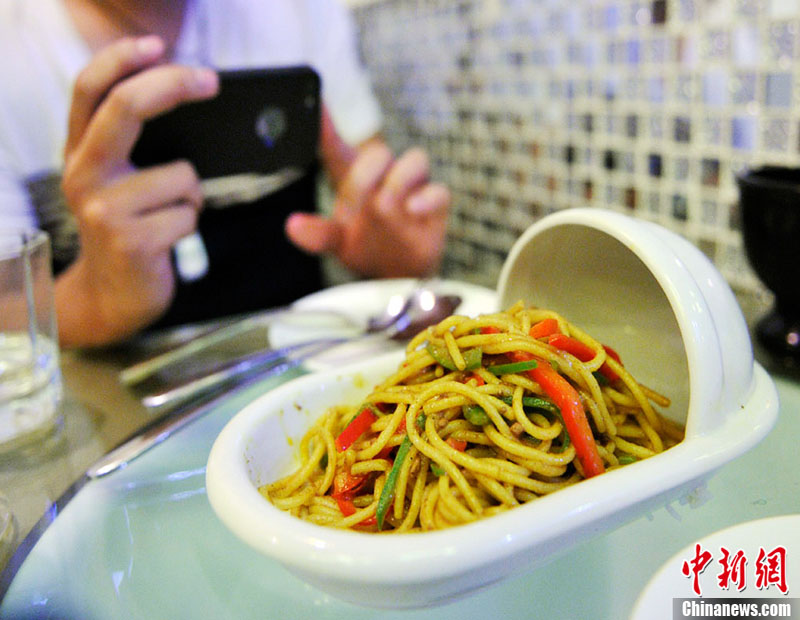 مطعم تحت موضوع "ثقافة المراحيض" يظهر في تاييوان الصينية  (2)