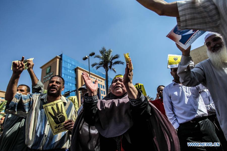 تظاهرات لمؤيدي مرسي بالقاهرة ومحافظات أخرى في مصر (11)