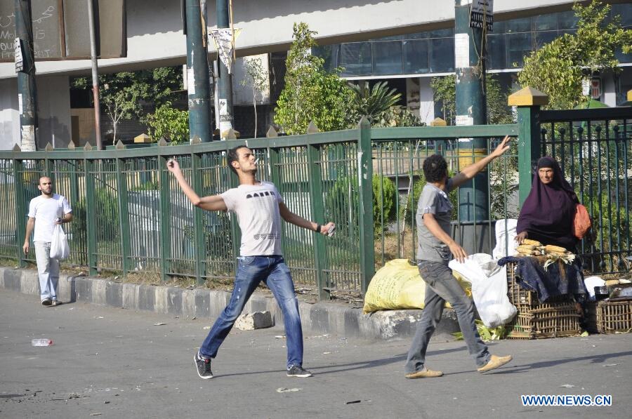 تظاهرات لمؤيدي مرسي بالقاهرة ومحافظات أخرى في مصر (8)