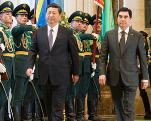 الرئيس الصيني يبحث العلاقات مع نظيره التركماني 