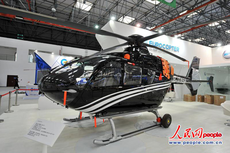 أنماط متنوعة من المروحيات تظهر في معرض تيانجين الدولي للمروحيات (2)