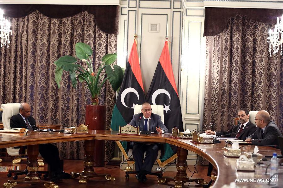 زيدان: الحكومة الليبية تتبنى خيار التفاوض مع المسلحين لحل أزمة المصالح النفطية