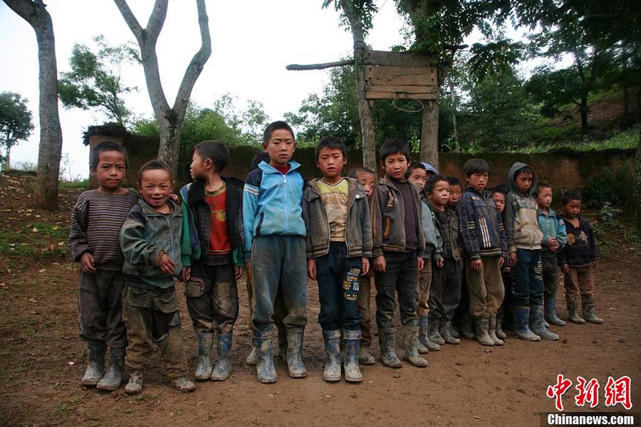 قصة الصور: مدرسة ابتدائية ريفية بأعماق جبال داليانغ في سيتشوان (6)