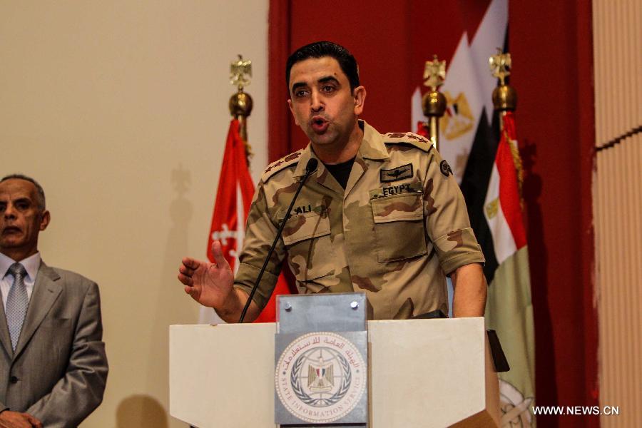 تقرير إخباري: الجيش المصري يؤكد استمرار عملياته بسيناء ويطالب حماس بتأمين الحدود