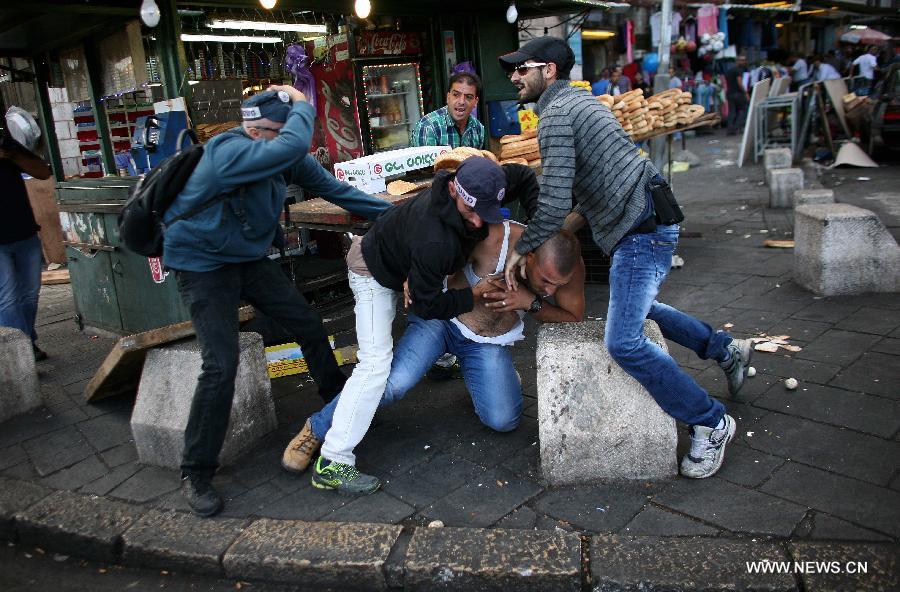 مواجهات بين الشرطة الإسرائيلية وفلسطينيين في شرق القدس (3)