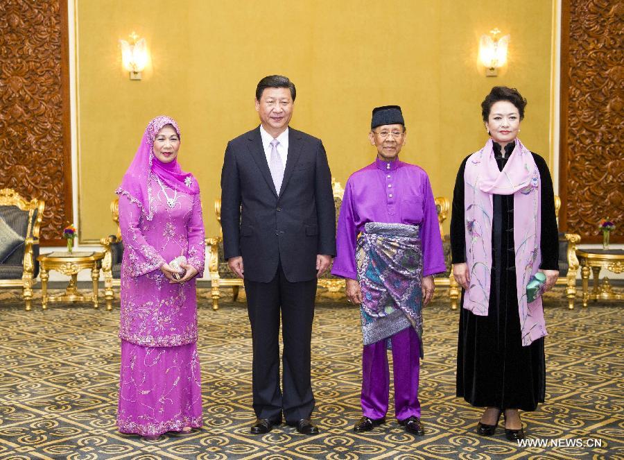 شي: الصين مستعدة للعمل مع ماليزيا لتعزيز العلاقات المثمرة 