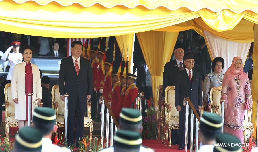 شي: الصين مستعدة للعمل مع ماليزيا لتعزيز العلاقات المثمرة  (3)