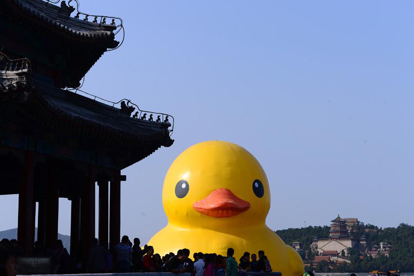 صور عالية الدقة:31.2451 مليون رحلة للسياح خلال عطلة العيد الوطني الصيني  (7)