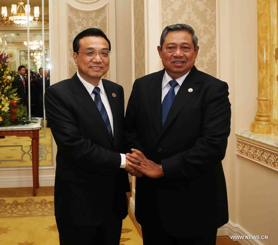 رئيس مجلس الدولة الصيني يجتمع مع قادة كوريا الجنوبية واندونيسيا وكمبوديا ونيوزيلاندا  (3)