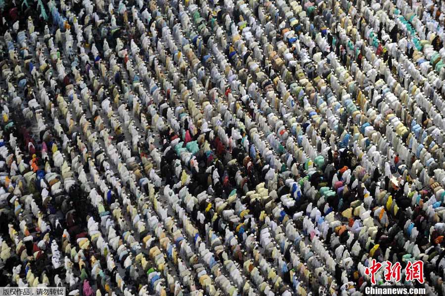 أكثر من مليونين حاج يتدفقون إلى مكة المكرمة  (2)