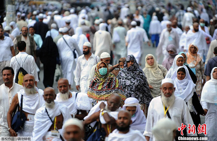 أكثر من مليونين حاج يتدفقون إلى مكة المكرمة  (4)