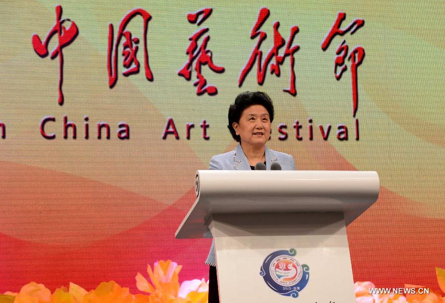 شي جين بينغ يبعث تهنئة لافتتاح مهرجان الصين الفني