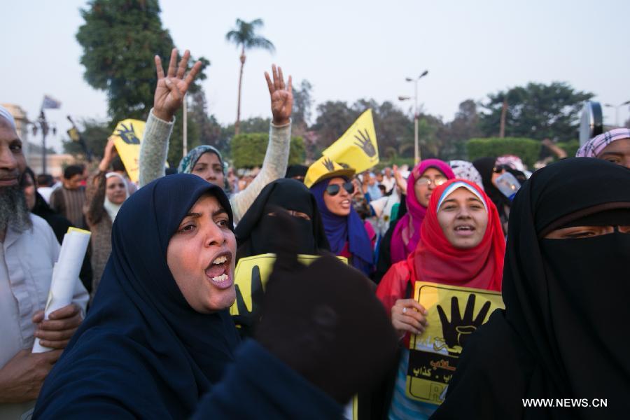 قتيل و7 جرحى خلال تظاهرات أنصار الاخوان المسلمين في مصر (5)