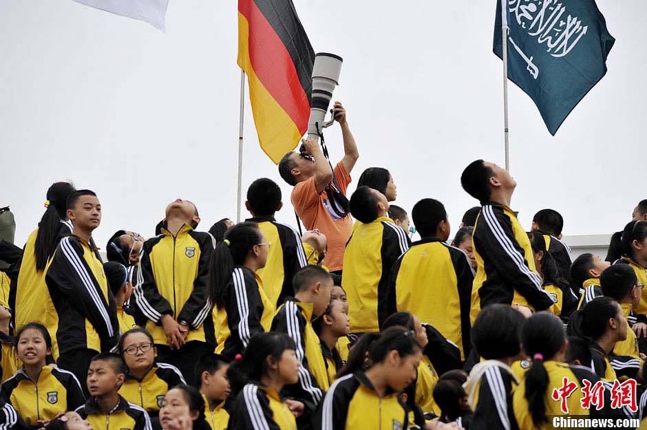 افتتاح بطولة العالم للقفز بالمظلات في مجلس الرياضة العسكرية الدولية  (14)