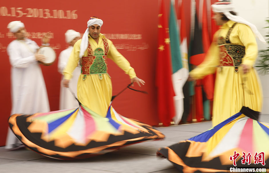 رقصة "التنورة" من التراث الشعبي المصري