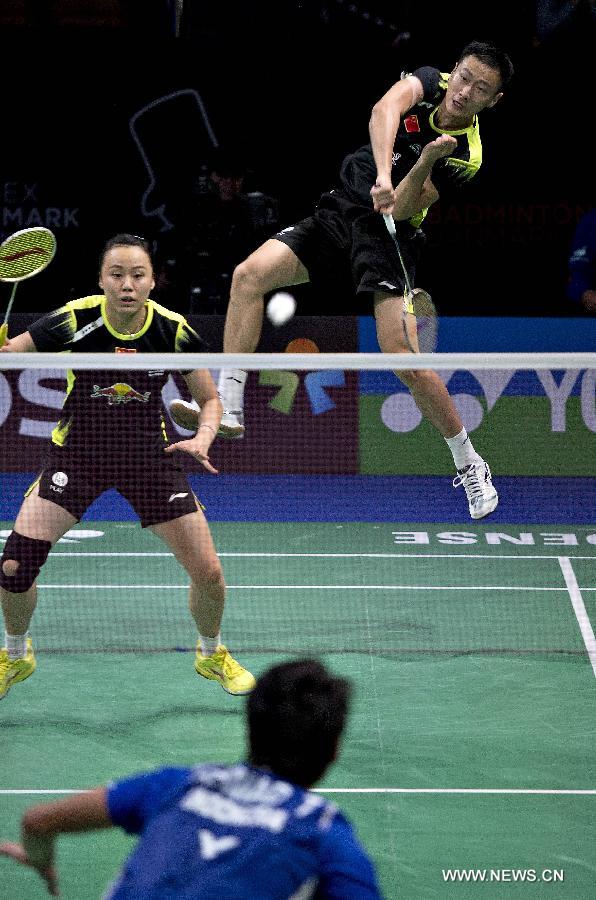 الصين تحرز 4 من أصل 5 ميداليات ذهبية في بطولة الدنمارك المفتوحة لتنس الريشة  (6)