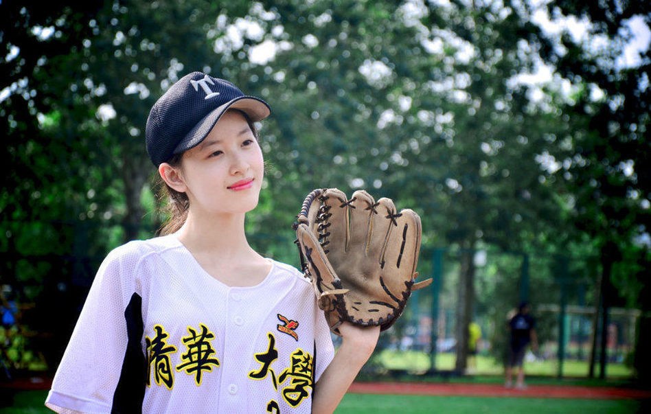 صور نقية لأجمل الطالبات في جامعة تشينغهوا "فتاة الشاي بالحليب"  (2)