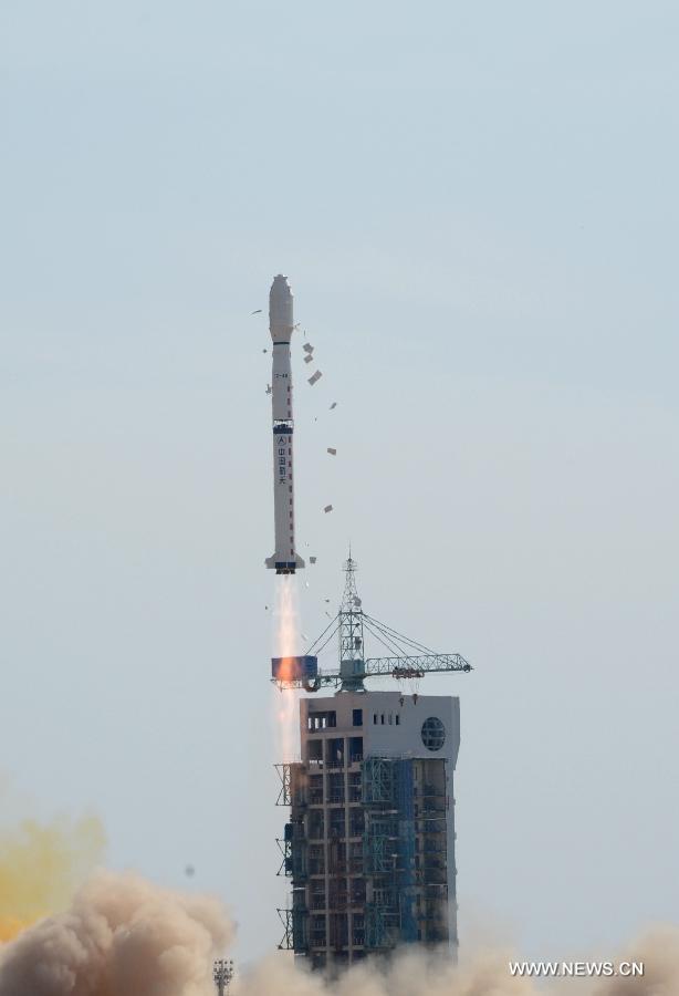 الصين تطلق القمر الاصطناعي التجريبي "شيجيان-16" (4)