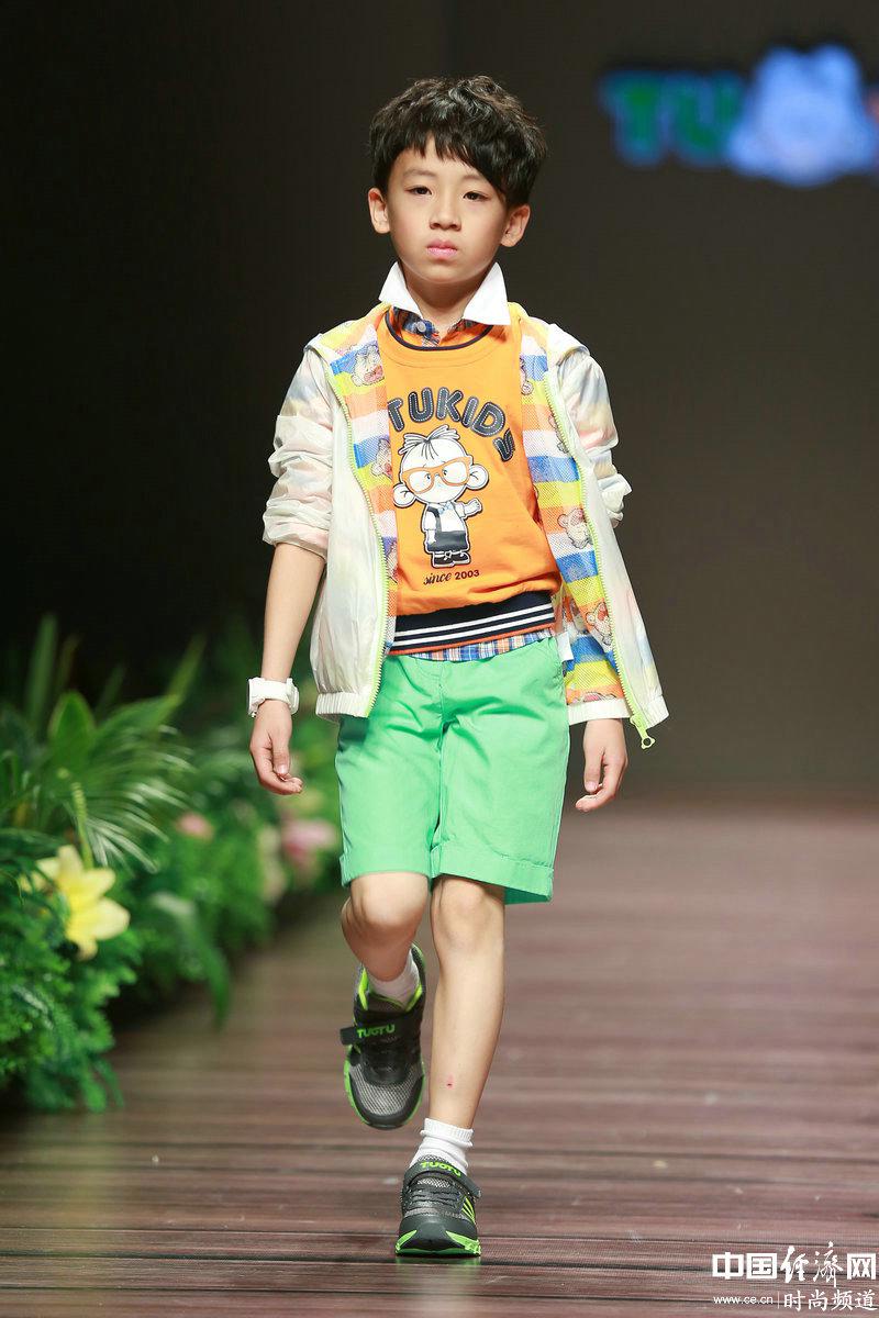صور:عارضو أزياء صغار محبوبون فى أسبوع الموضة الصيني الدولي  (22)