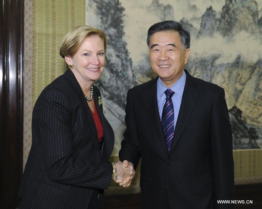 نائب رئيس مجلس الدولة الصينى يحث على إقامة علاقات أوثق فى الأعمال بين الصين والولايات المتحدة