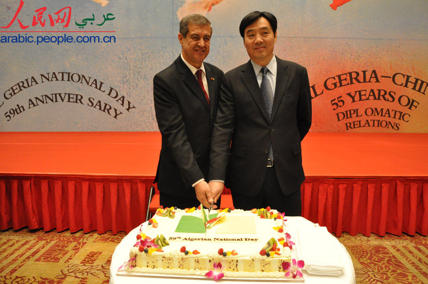 سفارة الجزائر لدى بكين تقيم حفل الاستقبال بمناسبة العيد الوطني الجزائري