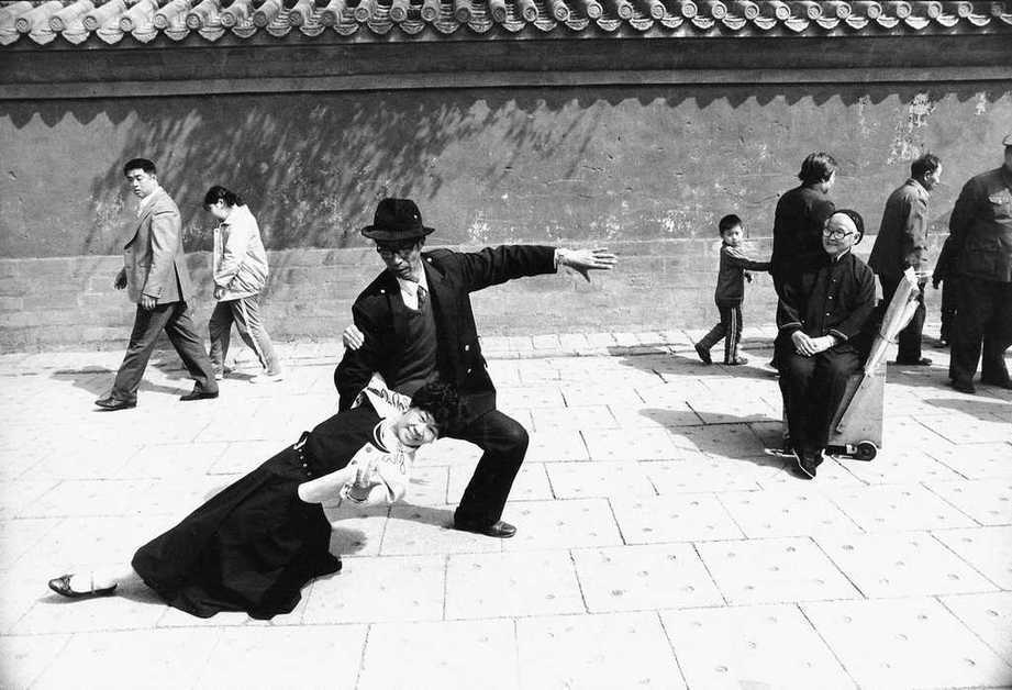 التغيرات التي طرأت على  حركات الرقص الصيني على مدى نصف قرن  (10)