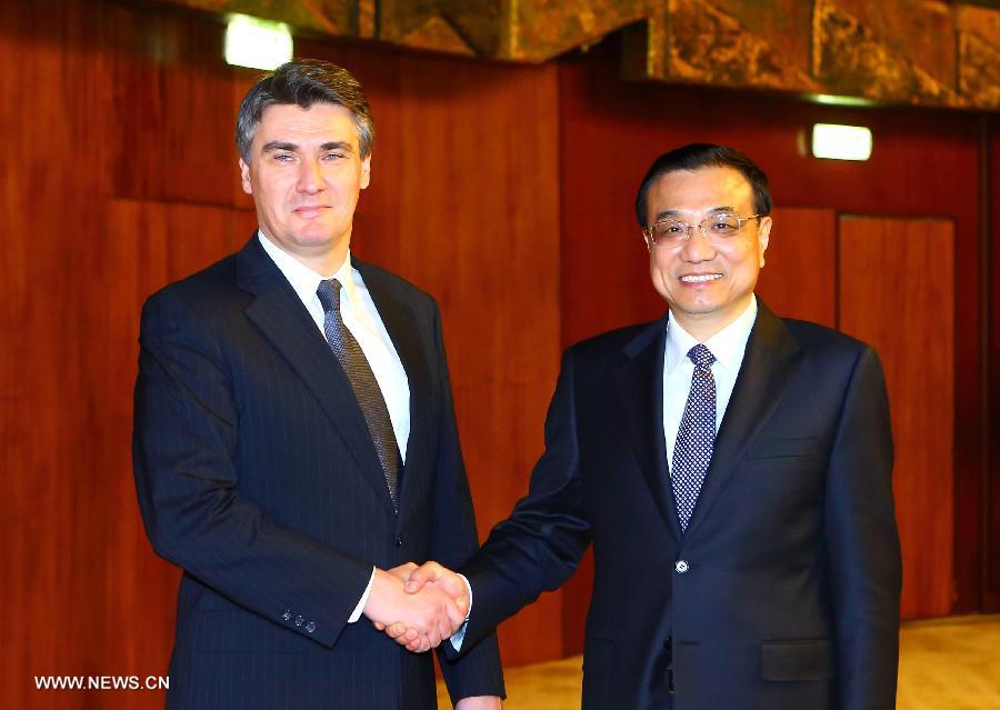 رئيس مجلس الدولة الصيني يحث على تعاون أوثق مع وسط وشرق أوروبا 