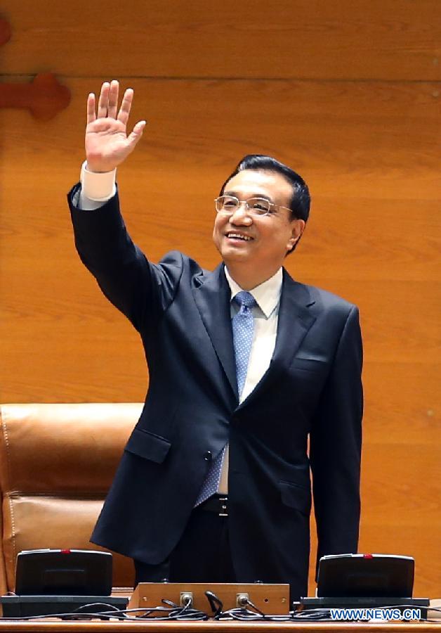رئيس مجلس الدولة يطرح مقترحا من أربع نقاط لتعزيز العلاقات الصينية-الرومانية  (2)