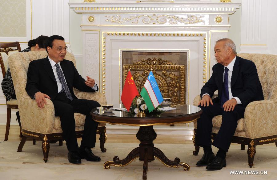 رئيس مجلس الدولة الصيني يحث على علاقات أوثق مع اوزبكستان (2)