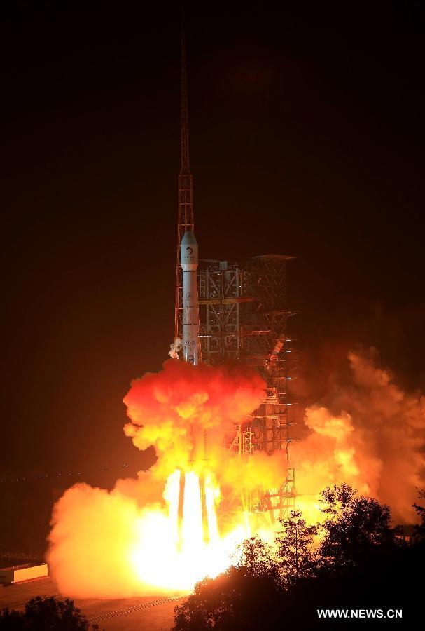 انطلاق المسبار القمري الصيني تشانغ اه-3  (3)