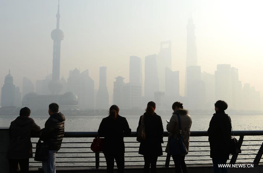 تلوث الهواء في شانغهاي يصل مستواه الأخطر  (2)