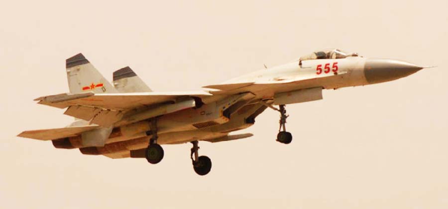 بدء إنتاج مقاتلة جيان-15 على متن حاملة الطائرات بكمية مطلوبة وتسليمها إلى القوات الصينية (4)