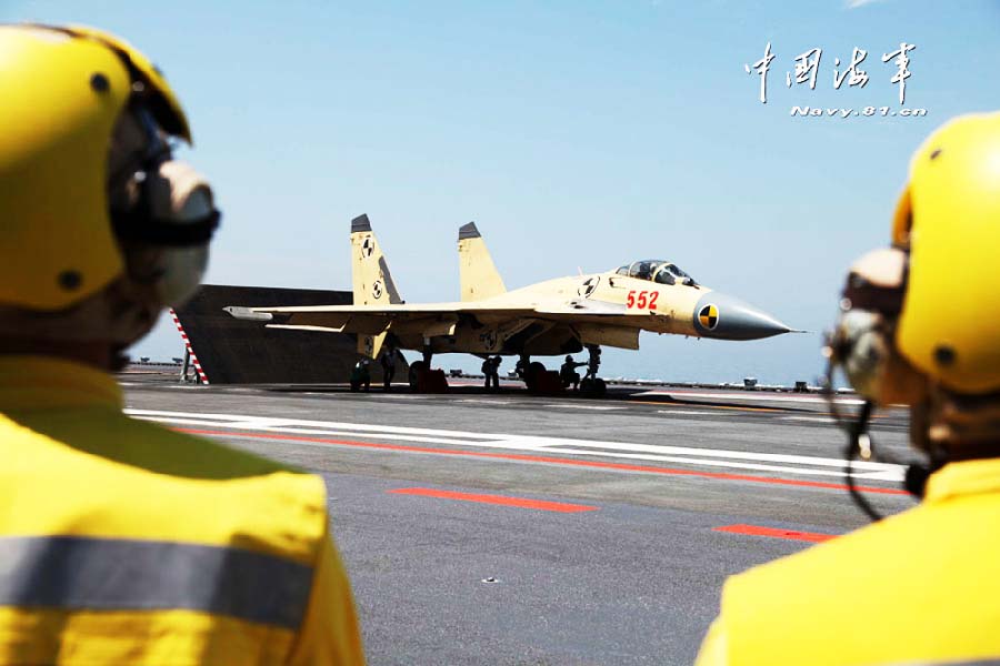 بدء إنتاج مقاتلة جيان-15 على متن حاملة الطائرات بكمية مطلوبة وتسليمها إلى القوات الصينية (10)