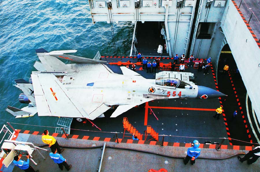 بدء إنتاج مقاتلة جيان-15 على متن حاملة الطائرات بكمية مطلوبة وتسليمها إلى القوات الصينية (7)
